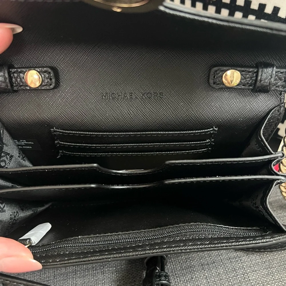 Michael Kors Black Leather Crossbody Bag Purse Clutch - Picture 2 of 5